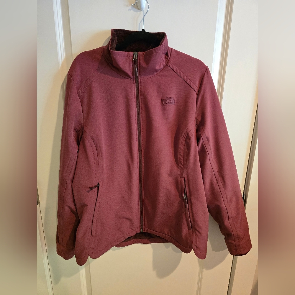 The North Face Women's WindWall Fleece Jacket in Barolo Red Size XL